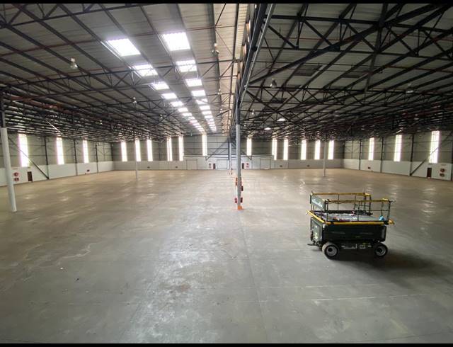 5,965M² WAREHOUSE FOR SALE IN GOSFORTH PARK